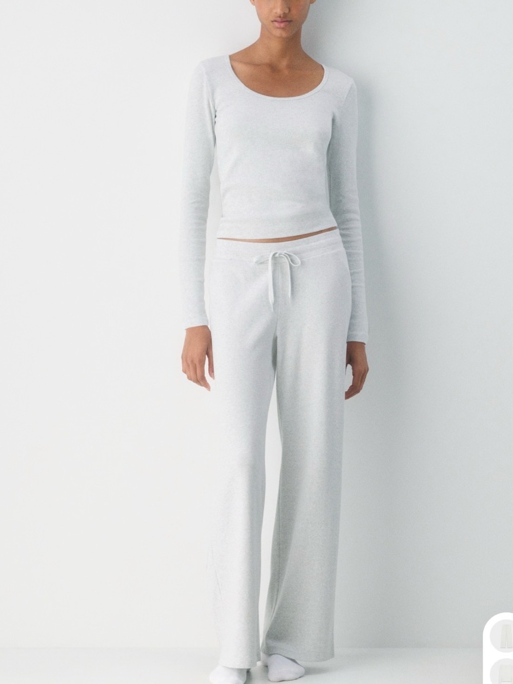 ARITZIA Homestretch Rib Kickback Pant Size S